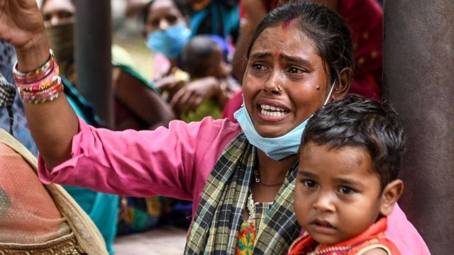 कोरोना व बाढ़ की मार झेल रहे लोगों की 'भूख' पर भ्रष्टाचार का डाका 5 114620891 gettyimages 1217239484