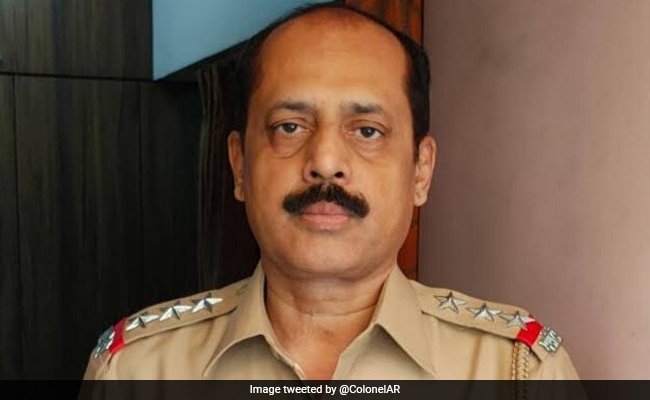 Big Breaking News::सचिन वाजे पर खुलासा कॉल गर्ल को बना रखा था कंपनी में डायरेक्टर देता था 50 हज़ार सैलरी 2 1ag80hqs sachin