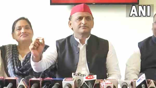 Akhilesh Yadav hits back on Amit Shah's 'JAM' statement